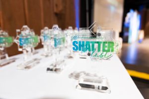 shatter list statue (1)
